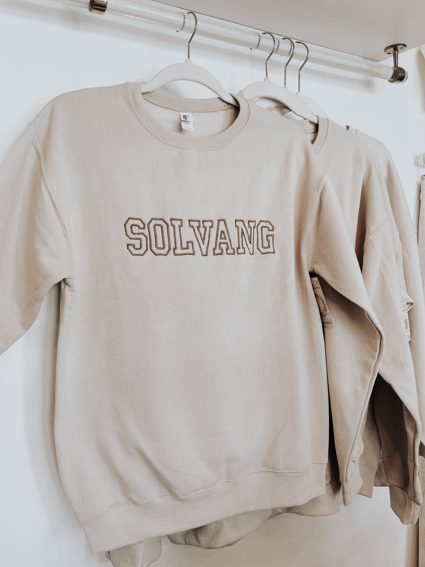 Solvang Embroidered Minimalist Crewneck